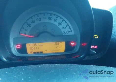 2013 Smart Fortwo Passion из США, поврежденный, VIN WMEEJ3BA6DK669606